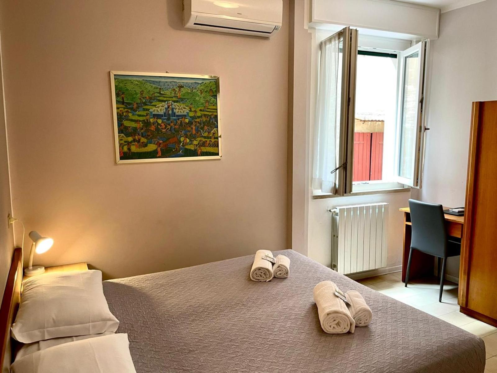 Albergo Tecla ラツィーゼ エクステリア 写真